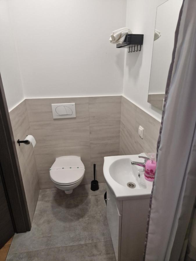Cona Rooms Церквеньяк Экстерьер фото