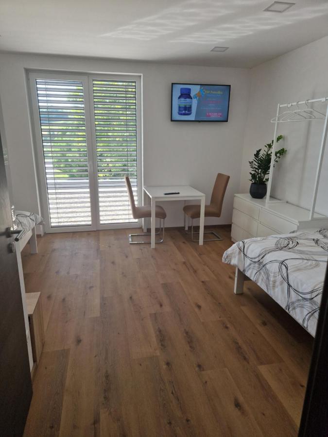 Cona Rooms Церквеньяк Экстерьер фото